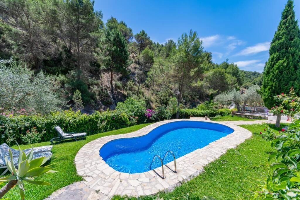 Casa Rosa, Con Encanto Y Piscina Climatizada 프리질리아나 외부 사진
